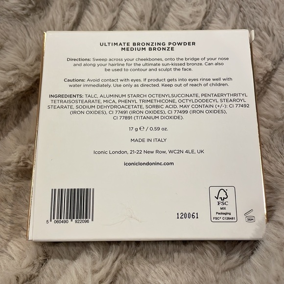 Iconic London Ultimate Bronzing Powder - Picture 6 of 6